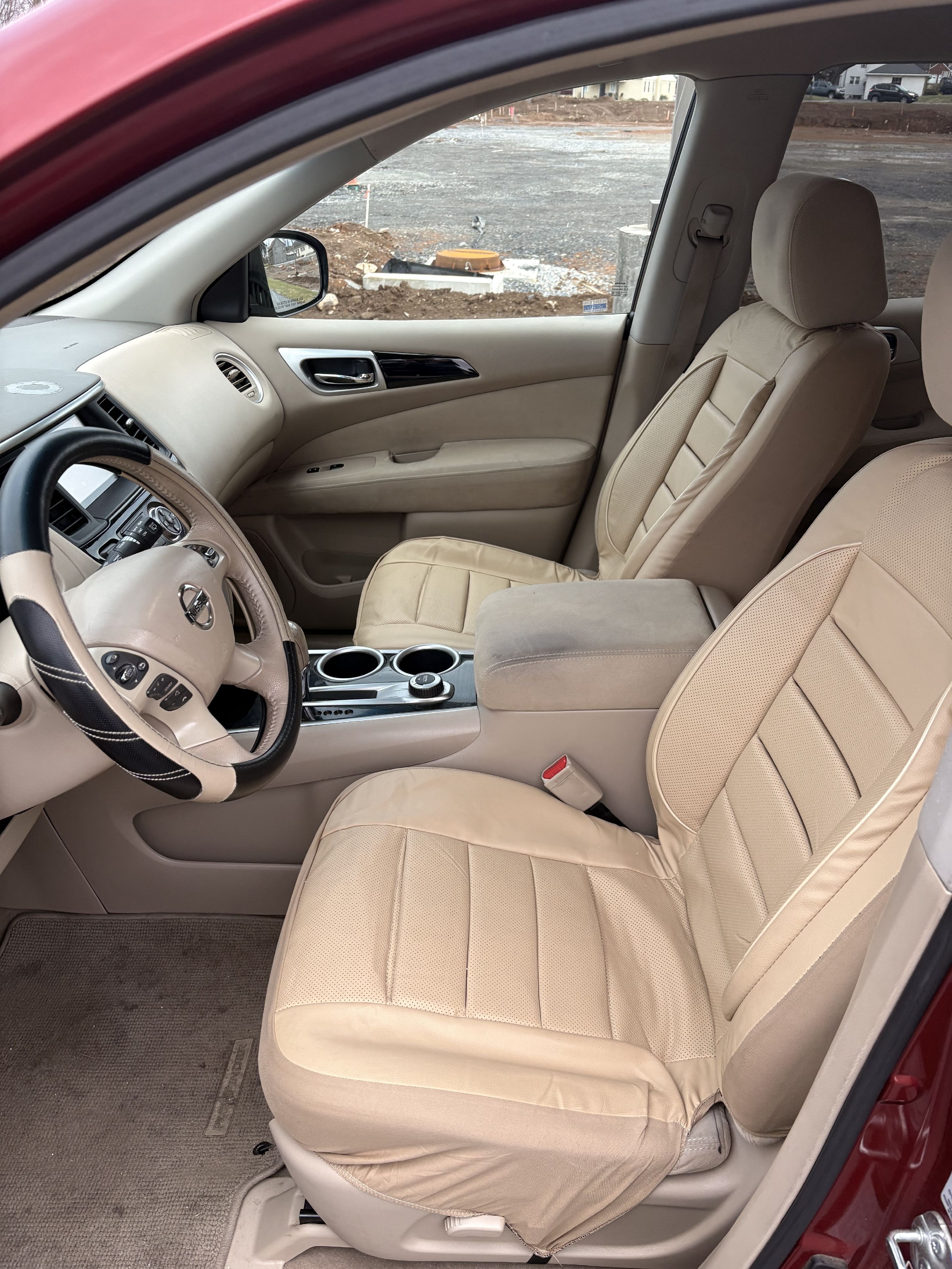 Used 2013 Nissan Pathfinder SV w/ Cargo Pkg AWD/4WD image 5