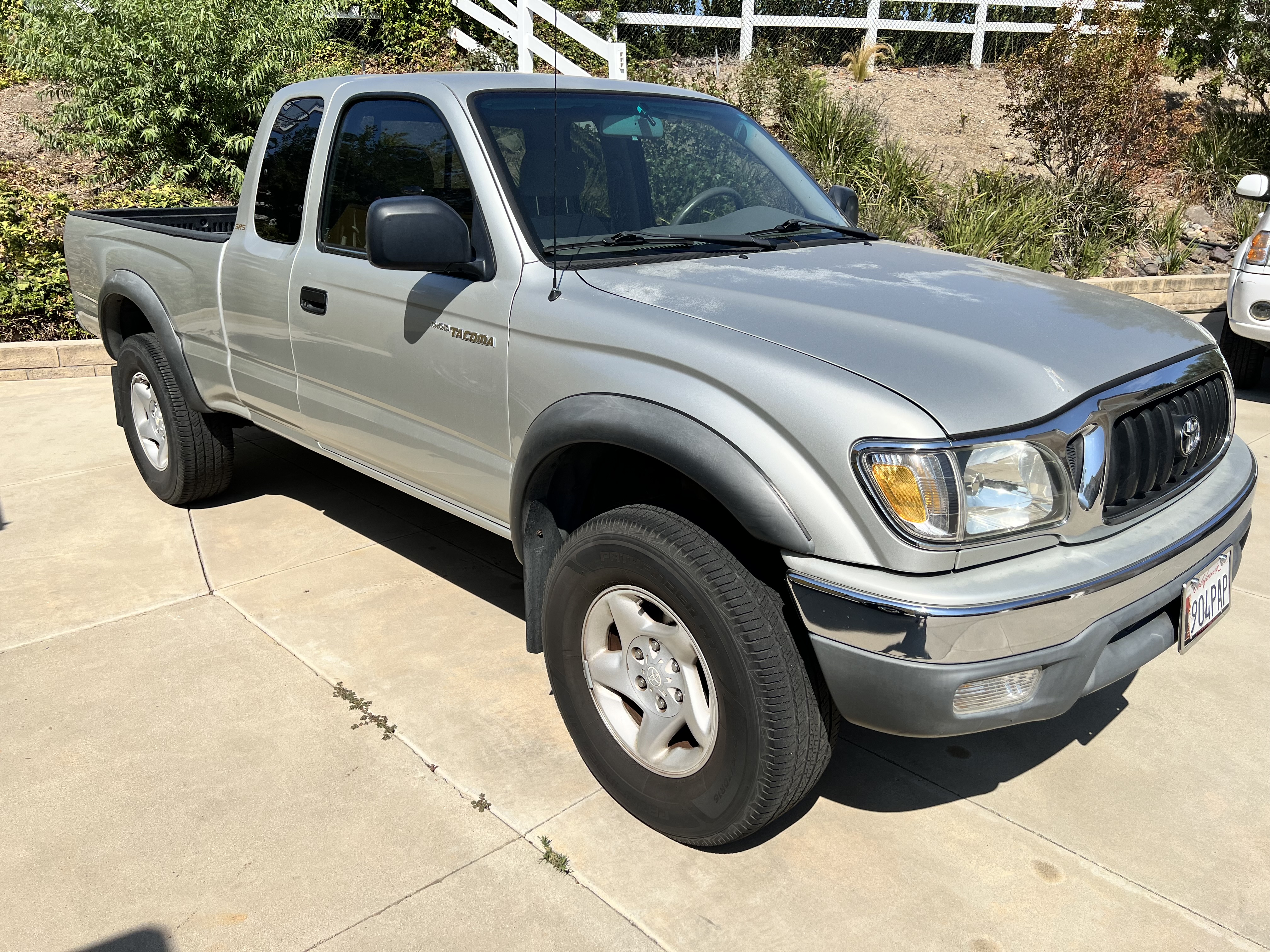 Used 2001 Toyota Tacoma 4x4 Xtracab V6 image 1