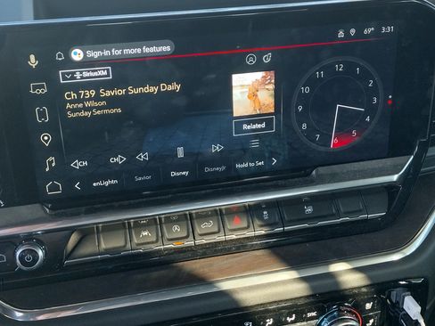 Used 2023 GMC Sierra 1500 SLT w/ SLT Convenience Package image 16