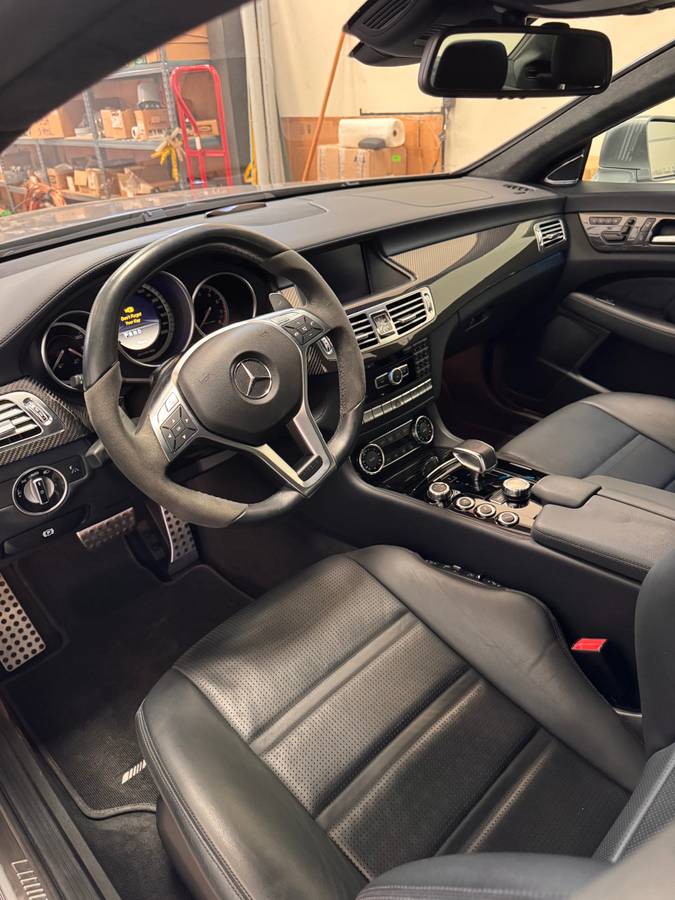 Used 2012 Mercedes-Benz CLS 63 AMG image 10