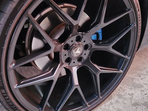 Used 2018 BMW 750i image 12