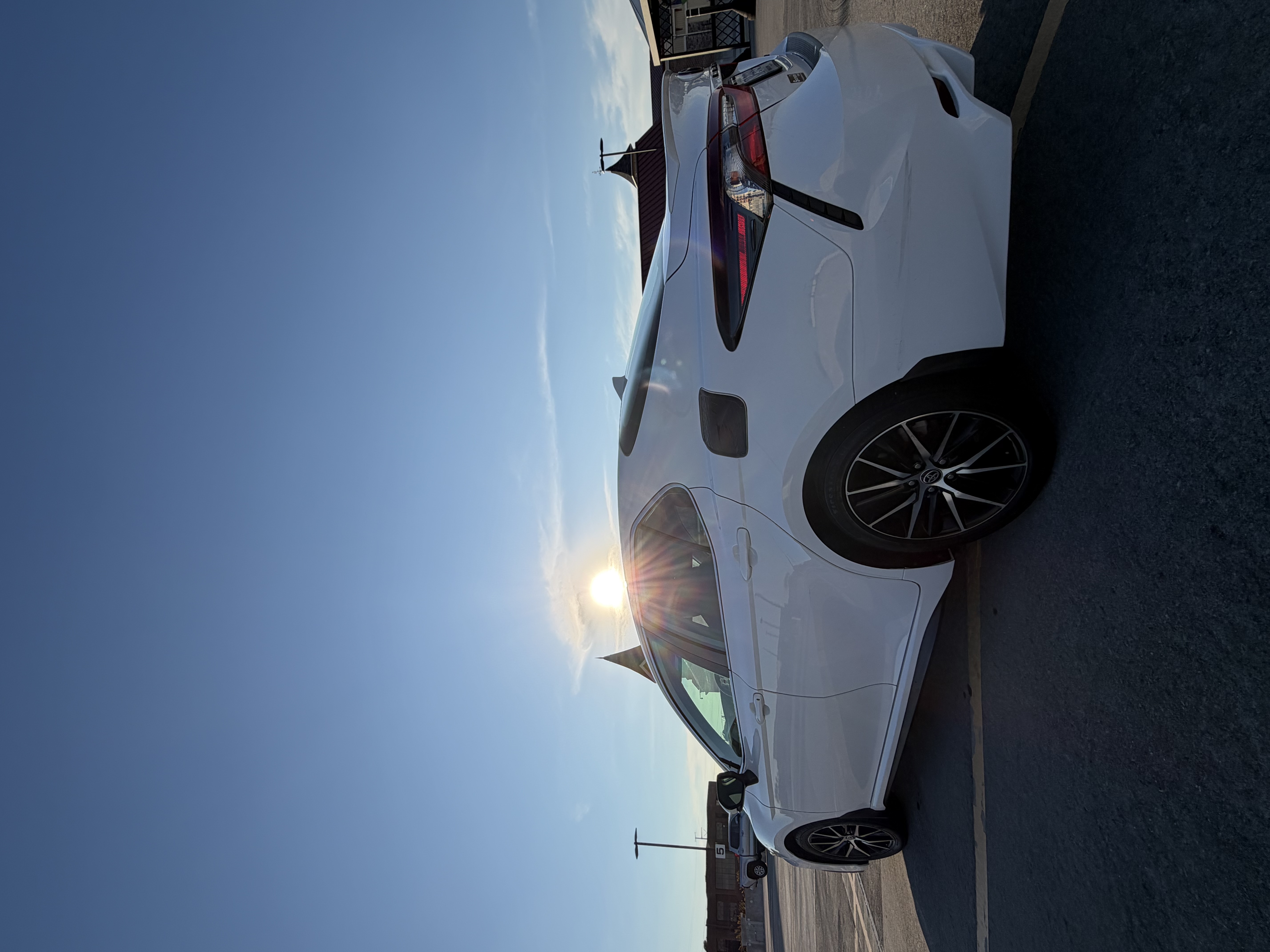 Used 2023 Toyota Camry SE w/ Convenience Package FWD image 1