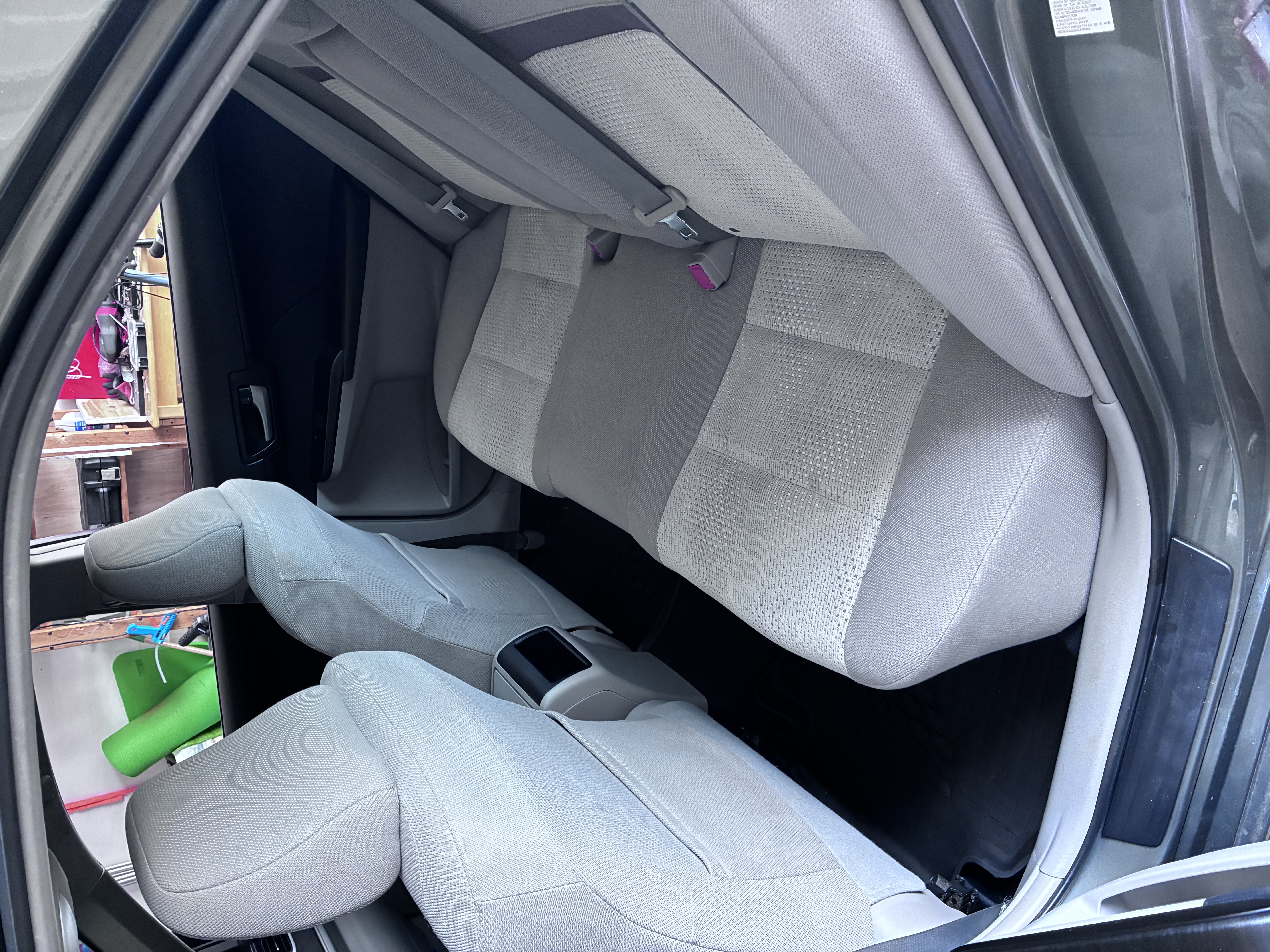 Used 2012 Toyota Camry LE FWD image 9