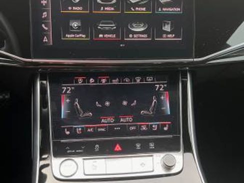 Used 2019 Audi Q8 Prestige image 12