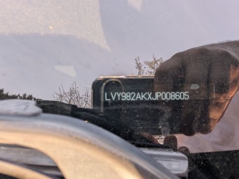 Used 2018 Volvo S90 T5 Momentum w/ Protection Package Premier image 12