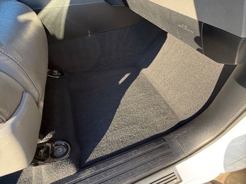 Used 2013 Toyota Tundra Platinum image 17