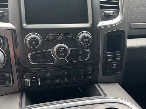 Used 2016 RAM 1500 Limited image 9