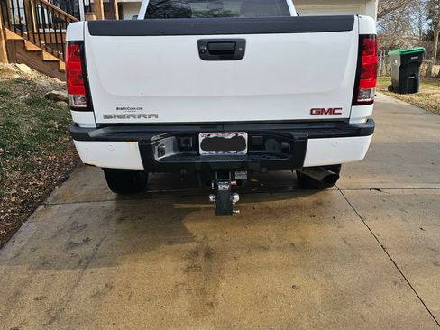 Used 2014 GMC Sierra 3500 Denali w/ Suspension Package, Off-Road image 2