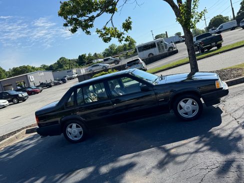 Used 1992 Volvo 940 GLS RWD image 5