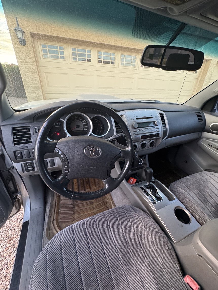 Used 2006 Toyota Tacoma PreRunner RWD image 8