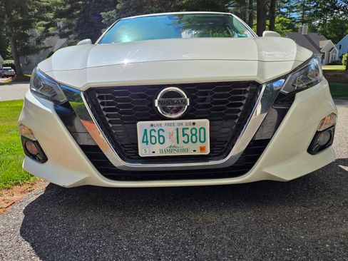 Used 2019 Nissan Altima 2.0 Platinum FWD image 39