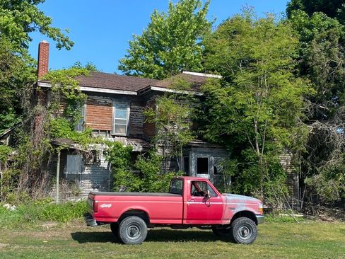 Used 1993 Ford F250 4x4 Regular Cab image 2