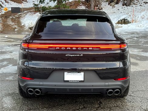 Used 2026 Porsche Cayenne S AWD/4WD image 30