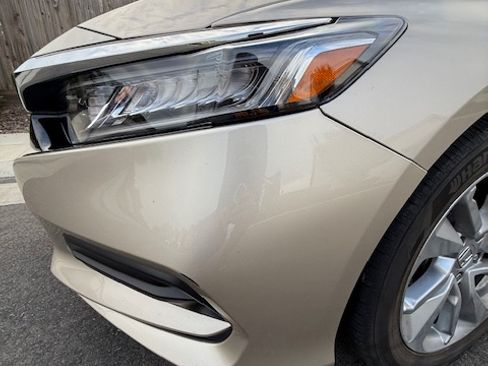 Used 2018 Honda Accord LX image 17