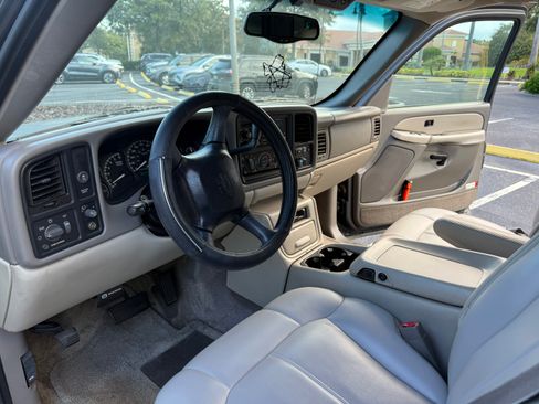 Used 2001 Chevrolet Tahoe LS w/ LS Preferred Equipment Group image 10