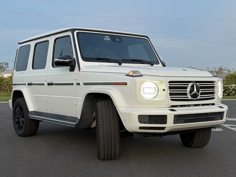 Used 2021 Mercedes-Benz G 550 image 2