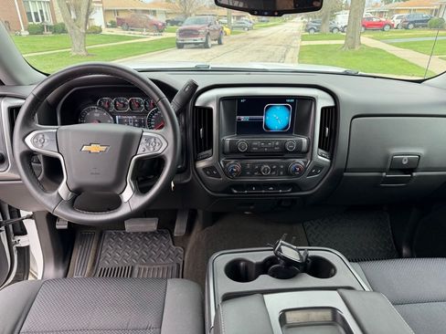 Used 2015 Chevrolet Silverado 1500 LT w/ LT Convenience Package AWD/4WD image 11