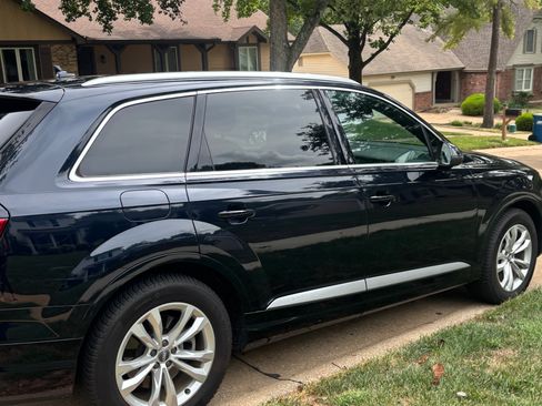 Used 2017 Audi Q7 3.0T Premium Plus w/ Premium Plus Package AWD/4WD image 10