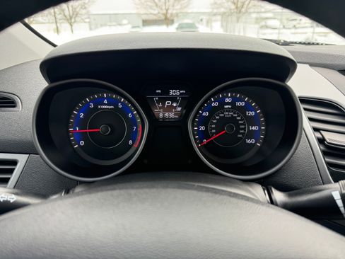 Used 2015 Hyundai Elantra SE w/ Option Group 03 image 14