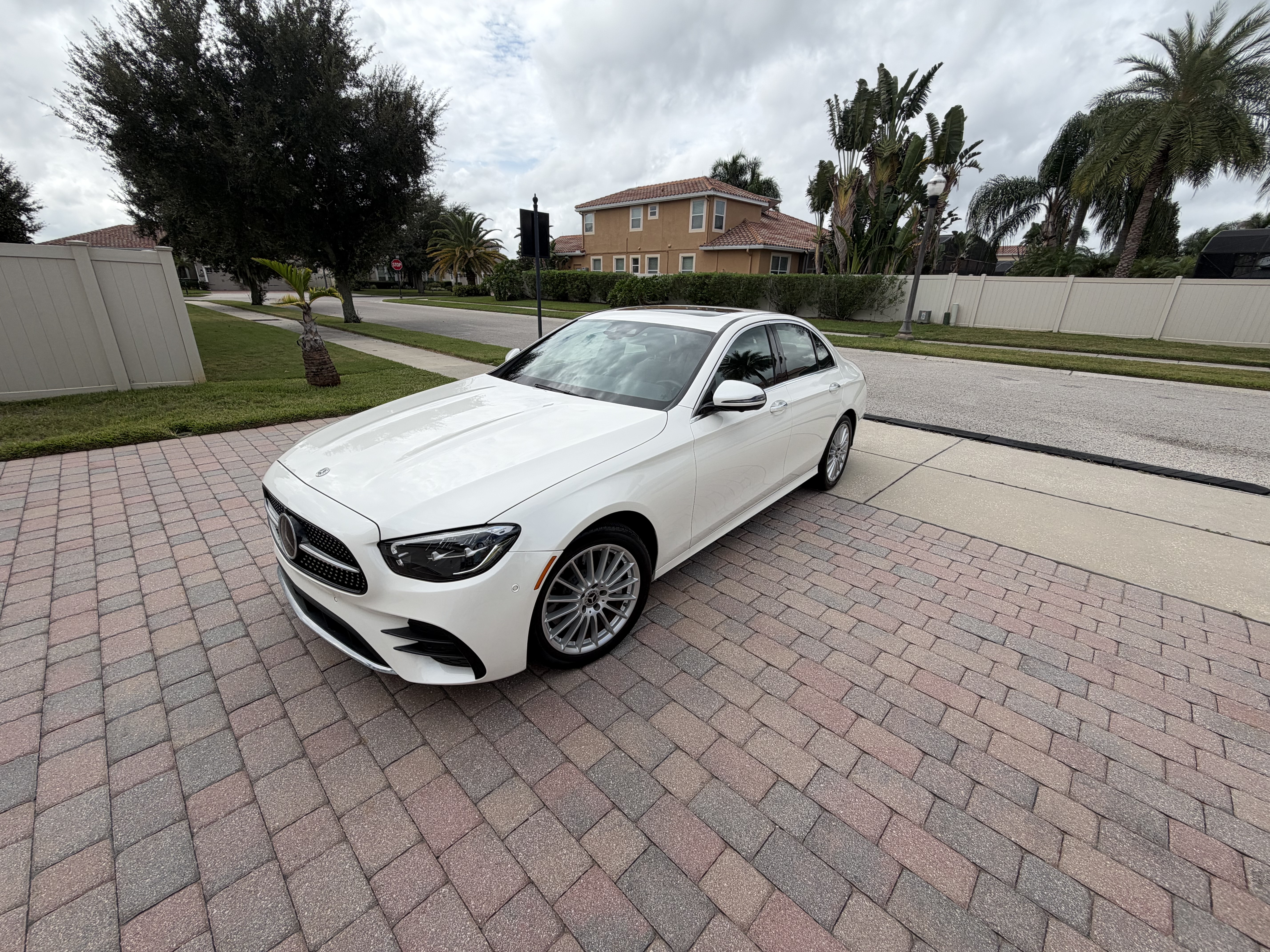 Used 2023 Mercedes-Benz E 450 4MATIC Sedan image 9