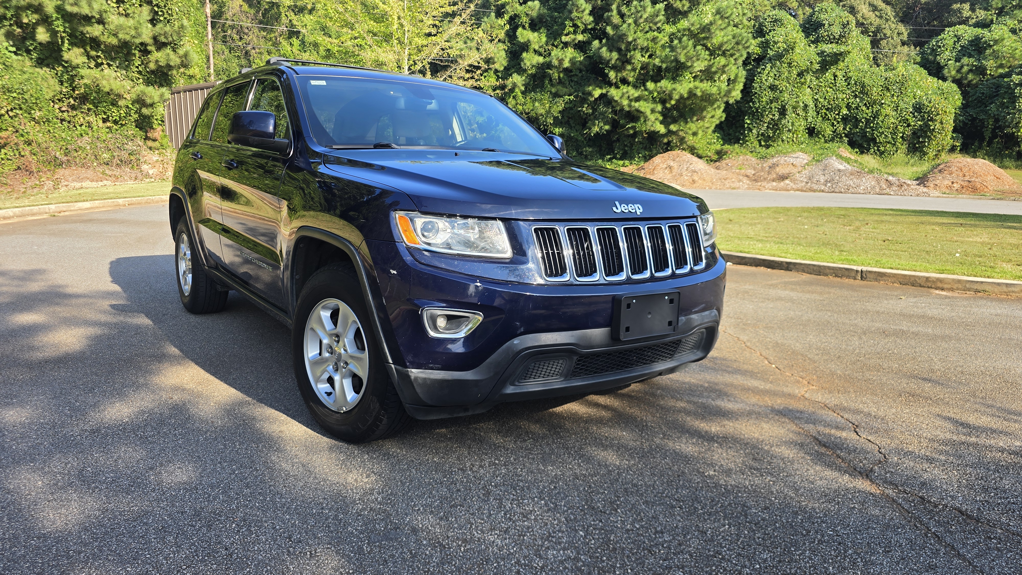 Used 2014 Jeep Grand Cherokee Laredo w/ Quick Order Package 23E AWD/4WD image 9