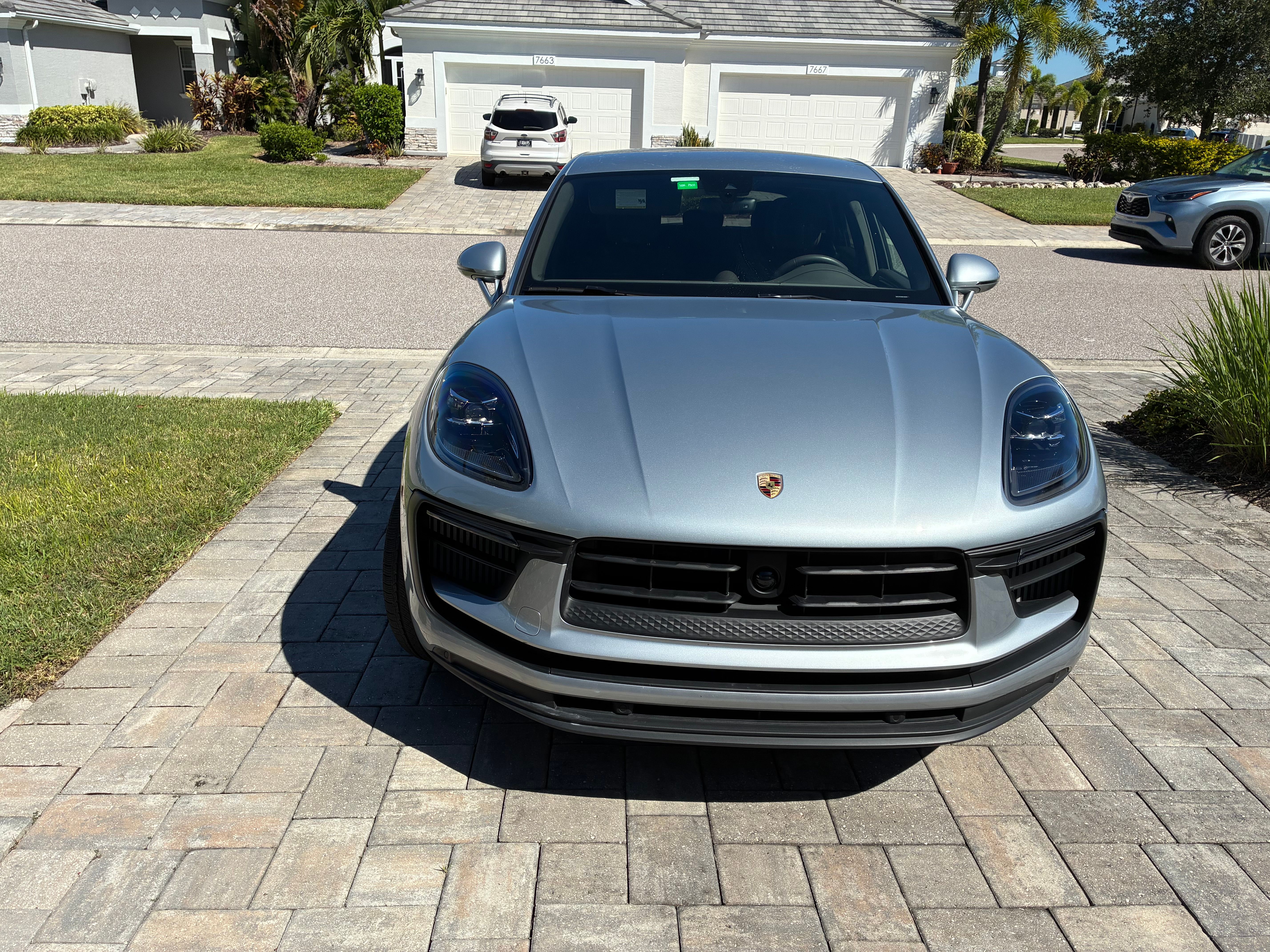 Used 2023 Porsche Macan S AWD/4WD image 4