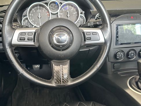 Used 2006 MAZDA MX-5 Miata Sport image 14