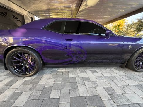 Used 2016 Dodge Challenger SRT Hellcat RWD image 16