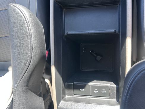 Used 2019 Honda Odyssey LX image 12