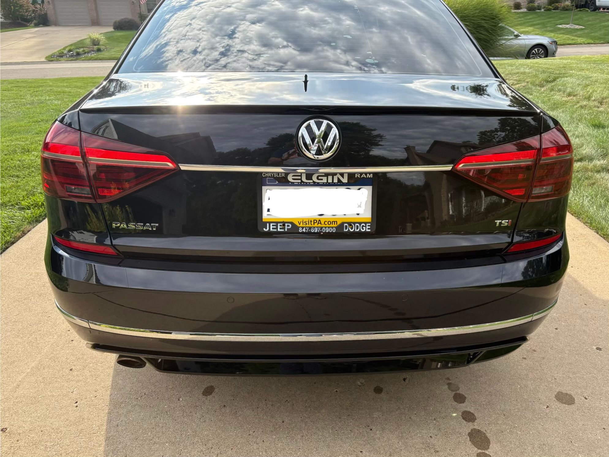 Used 2019 Volkswagen Passat 2.0T SE R-Line FWD image 5