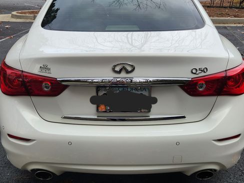 Used 2015 INFINITI Q50 Premium w/ Deluxe Touring Package image 5