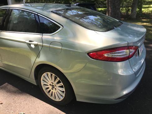 Used 2013 Ford Fusion SE FWD image 6