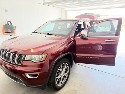 Used 2020 Jeep Grand Cherokee Limited w/ Luxury Group II RWD image 4