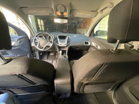 Used 2013 Chevrolet Equinox LT image 16