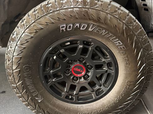 Used 2023 Toyota Tacoma TRD Pro AWD/4WD image 13