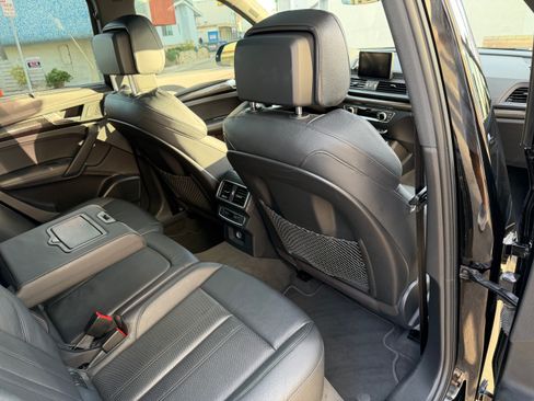 Used 2018 Audi SQ5 Premium Plus w/ S Sport Package image 17