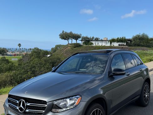 Used 2018 Mercedes-Benz GLC 300 image 1