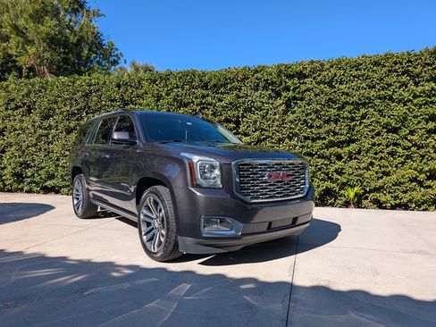 Used 2018 GMC Yukon Denali w/ Denali Ultimate Package image 9