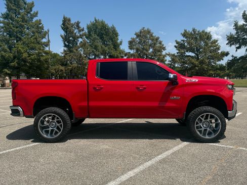 Used 2019 Chevrolet Silverado 1500 LT w/ Texas Edition AWD/4WD image 6