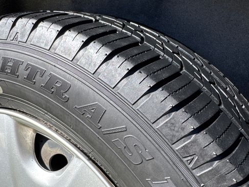 Used 2012 Ford Transit Connect XLT Premium image 8