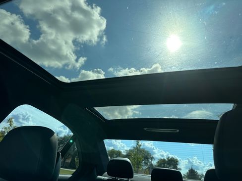 Used 2011 Mercedes-Benz C 300 Sedan image 15