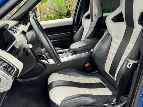 Used 2017 Land Rover Range Rover Sport SVR image 8