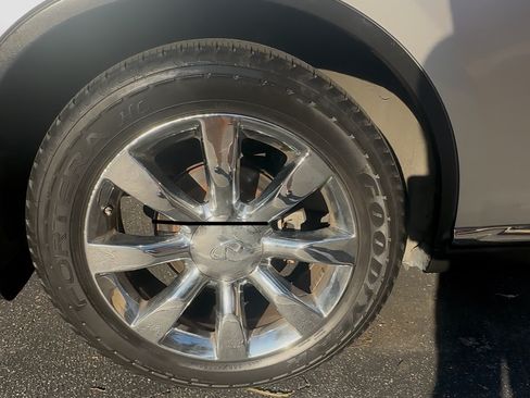 Used 2008 INFINITI FX35 2WD w/ Technology Pkg image 15