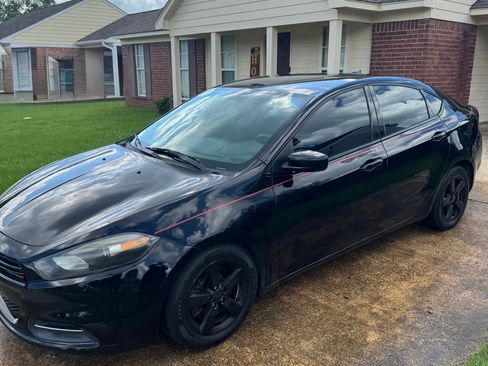 Used 2015 Dodge Dart SXT FWD image 2
