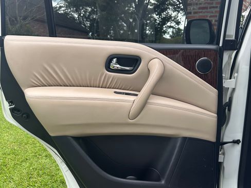 Used 2019 Nissan Armada Platinum w/ Captain's Chairs Package image 13