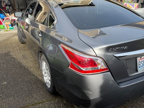 Used 2015 Nissan Altima 2.5 S w/ Power Driver Seat Package FWD image 6