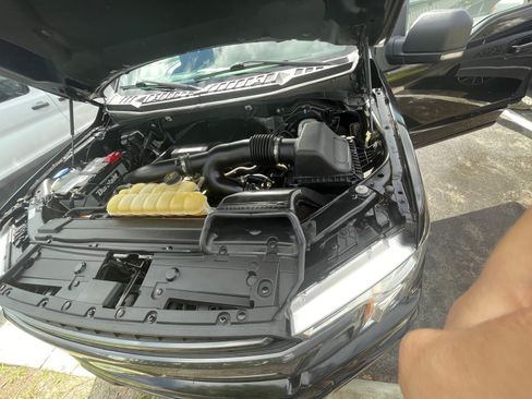 Used 2019 Ford F150 XLT w/ Equipment Group 302A Luxury image 2