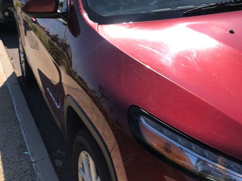 Used 2017 Jeep Cherokee Latitude image 13