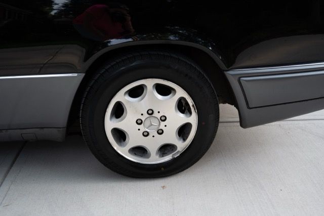 Used 1995 Mercedes-Benz E 320 Convertible image 8