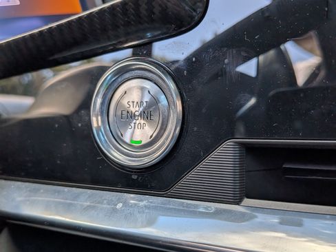 Used 2020 Chevrolet Corvette Stingray Premium Cpe w/ 3LT Preferred Equipment Group image 21